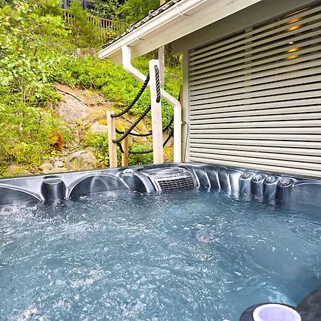 - 10 Hloe, Himos Laensihuippu Villa