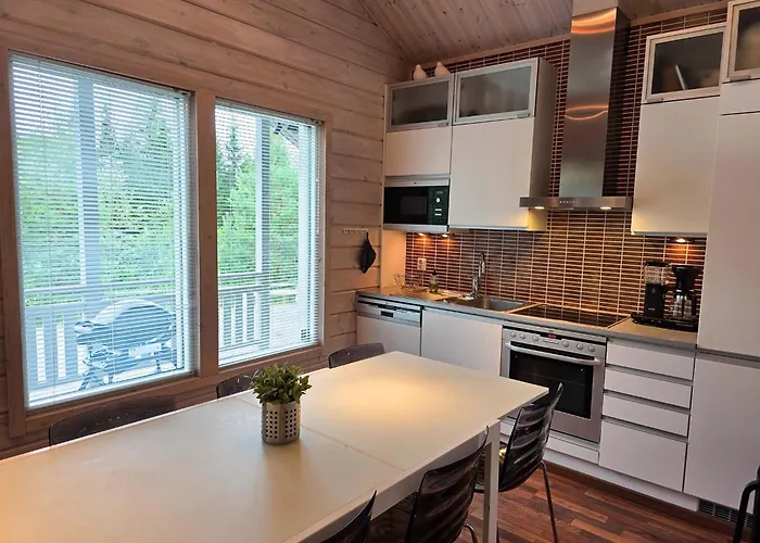 - 10 Hloe, Himos Laensihuippu Villa Jämsä