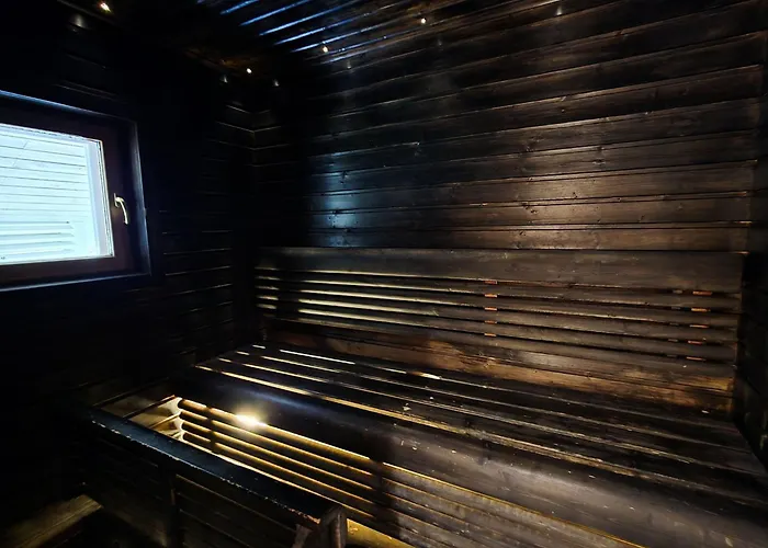 - 10 Hloe, Himos Laensihuippu Villa Jämsä